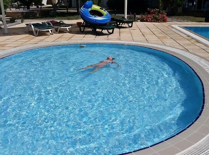 Sunrise Club דירה