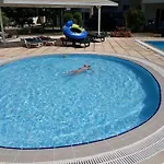 Sunrise Club Apartment