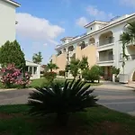 Sunrise Club Apartment *
