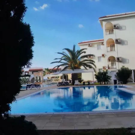Sunrise Club *