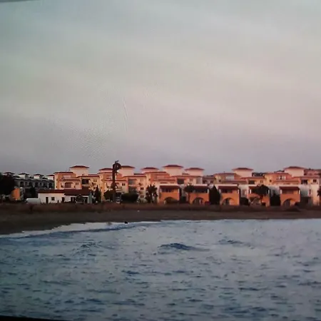 아파트 Sunrise Club Gastria